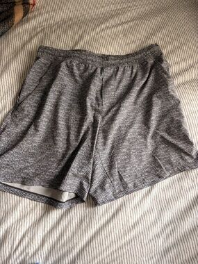 Men's Gray Patterned Elastic-Waist Shorts